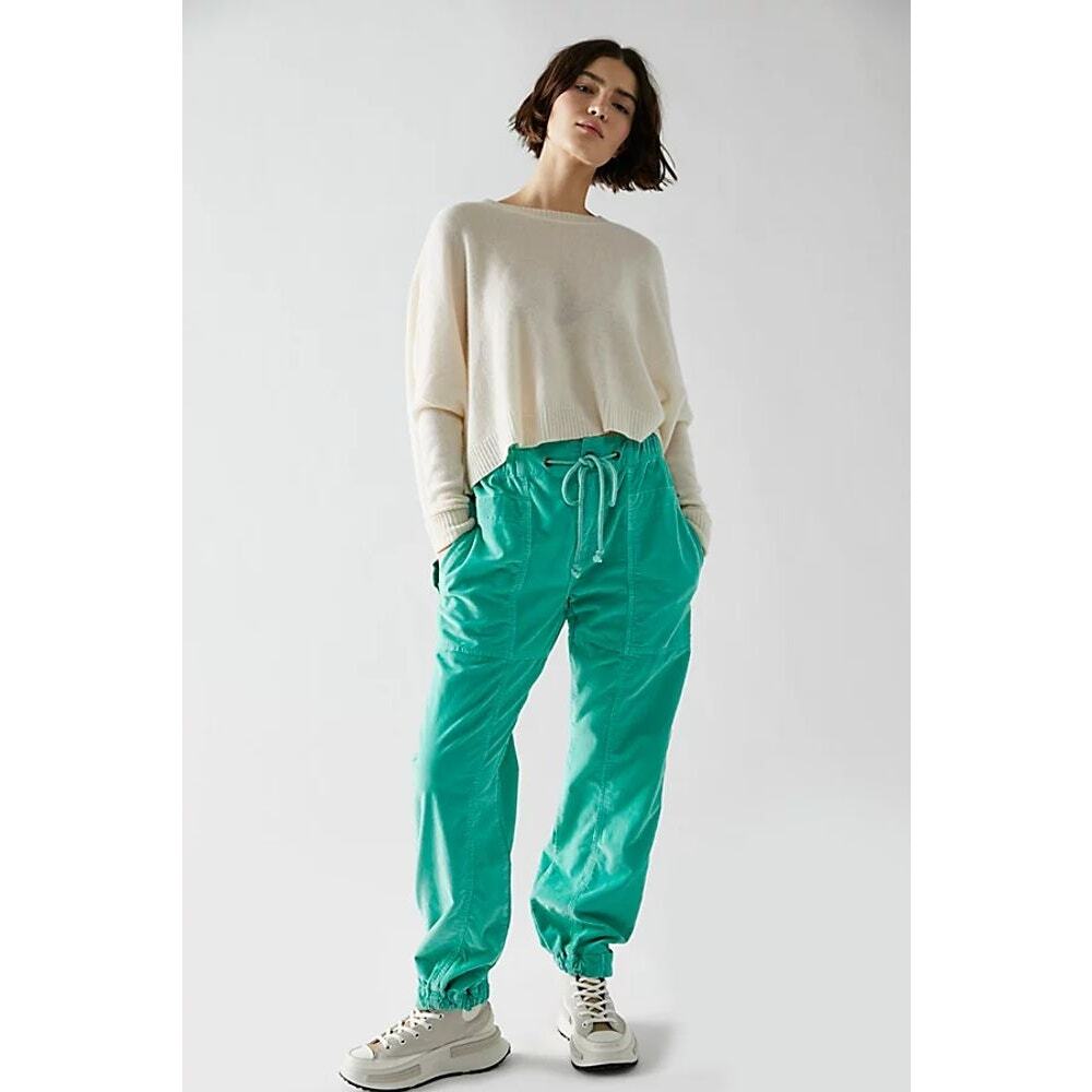 New Free People Angelo Pull-On Corduroy Tapered Jeans $148 MEDIUM Green Slouchy